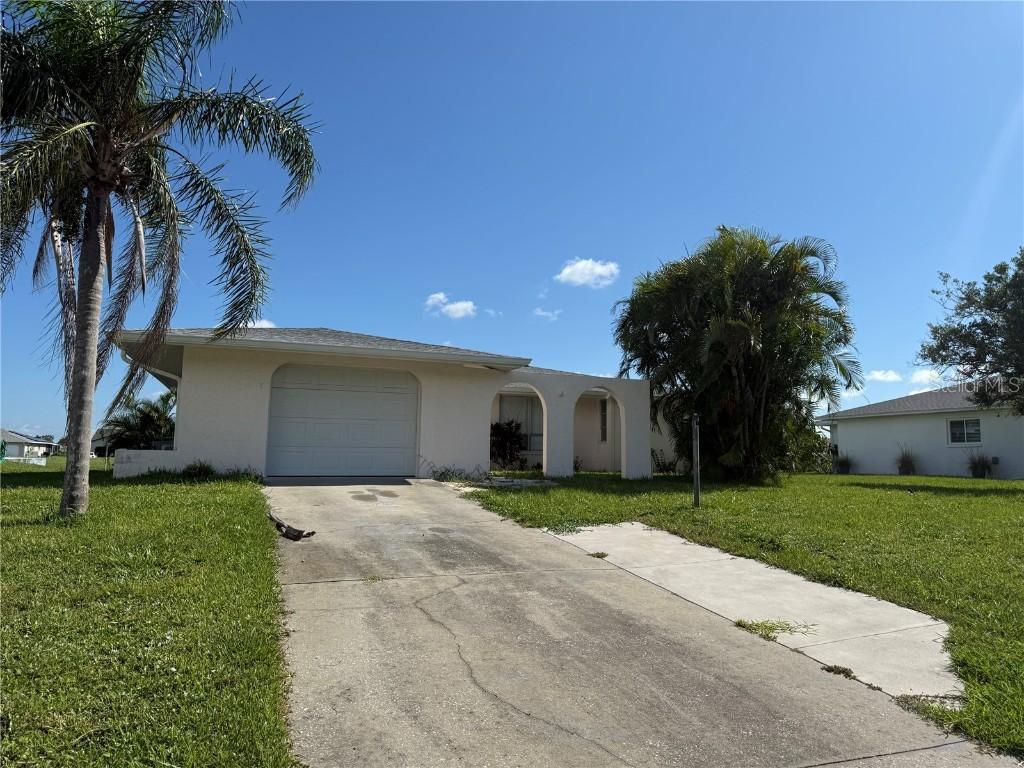 180 Annapolis Ln., Rotonda West, FL 33947