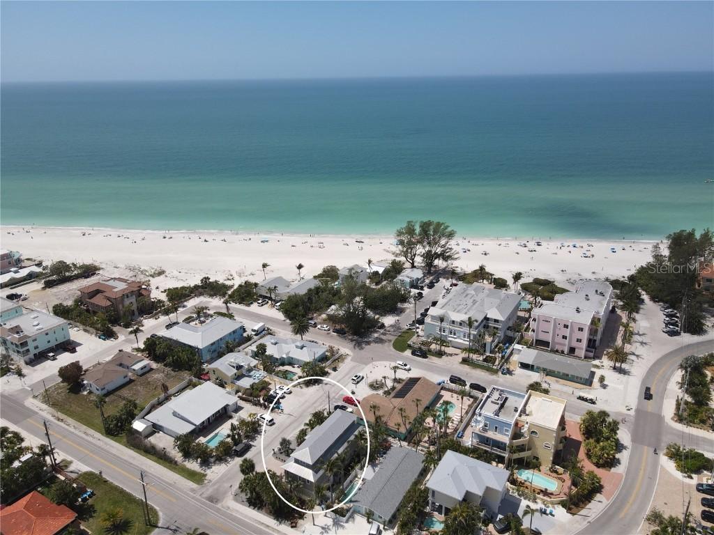 220 36th St., Holmes Beach, FL 34217