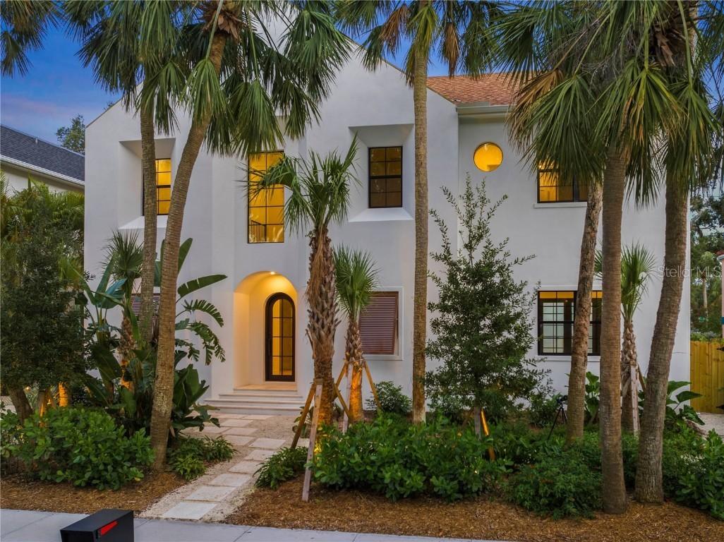 1648 Bonita Ln., Sarasota, FL 34239