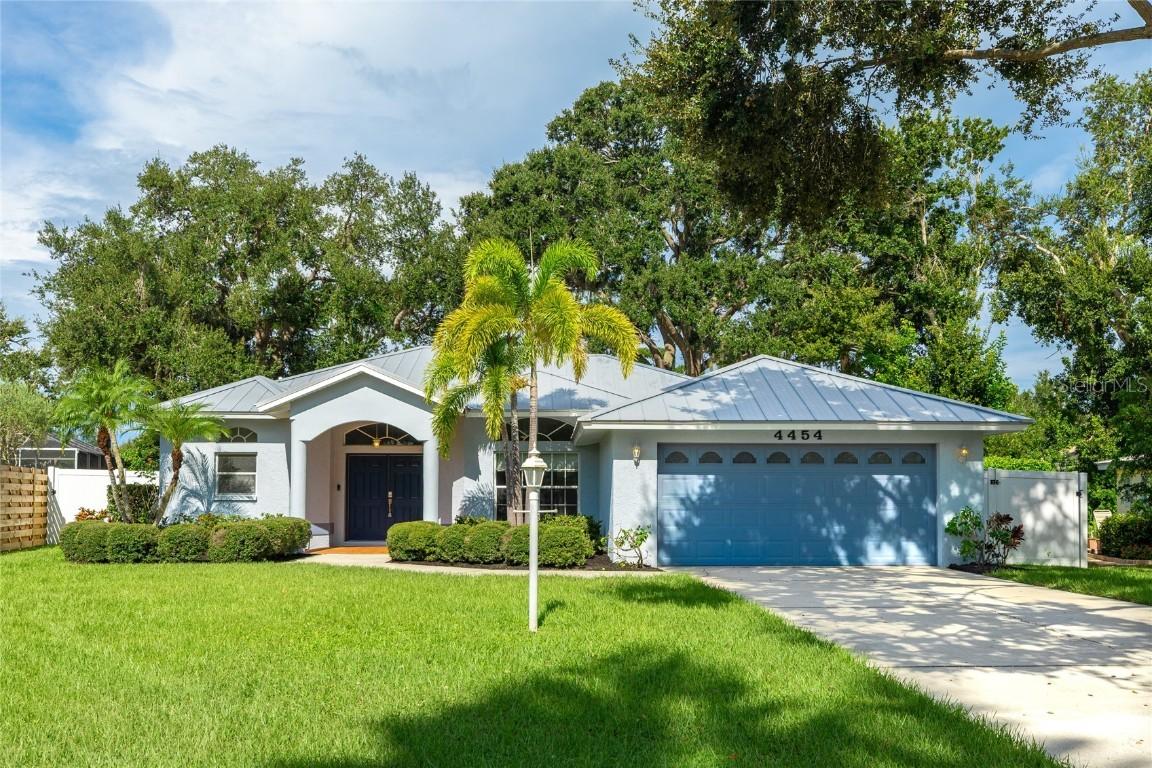 4454 Hollybrook Way, Sarasota, FL 34233