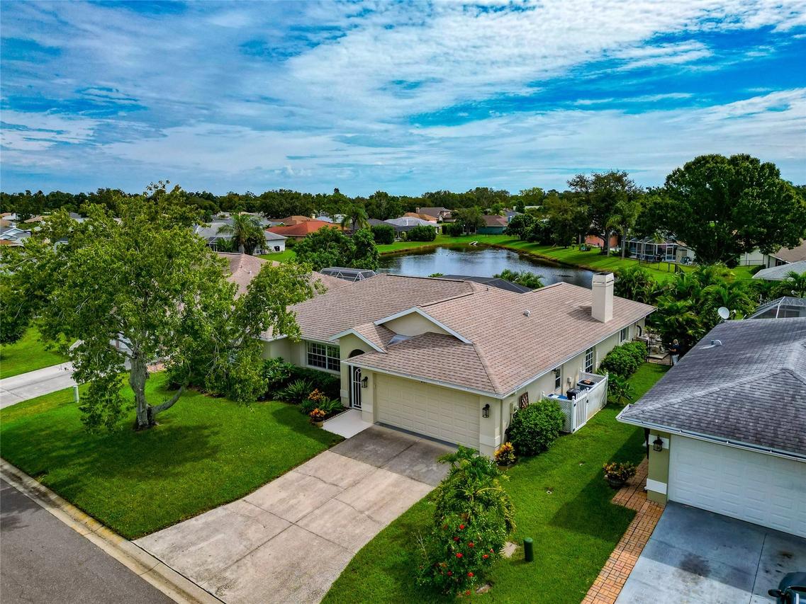 5717 28th St., Bradenton, FL 34203