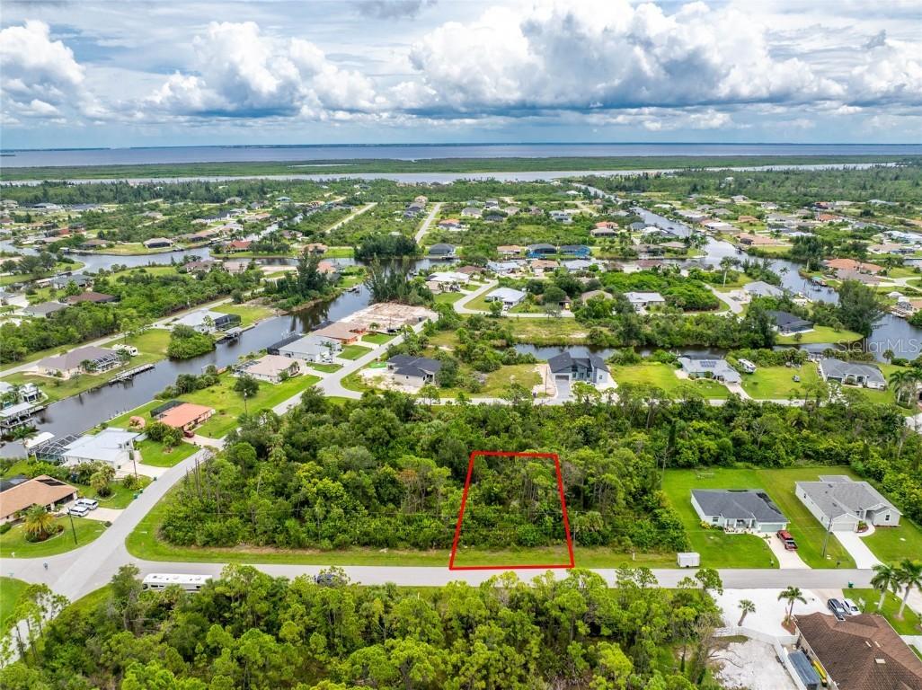 9566 Little Rock St., Port Charlotte, FL 33981
