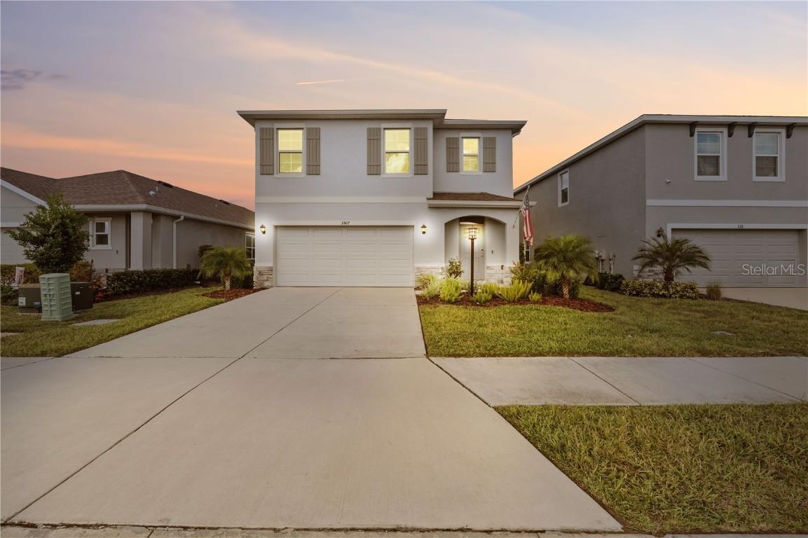3307 Hilltop Cir., Bradenton, FL 34211