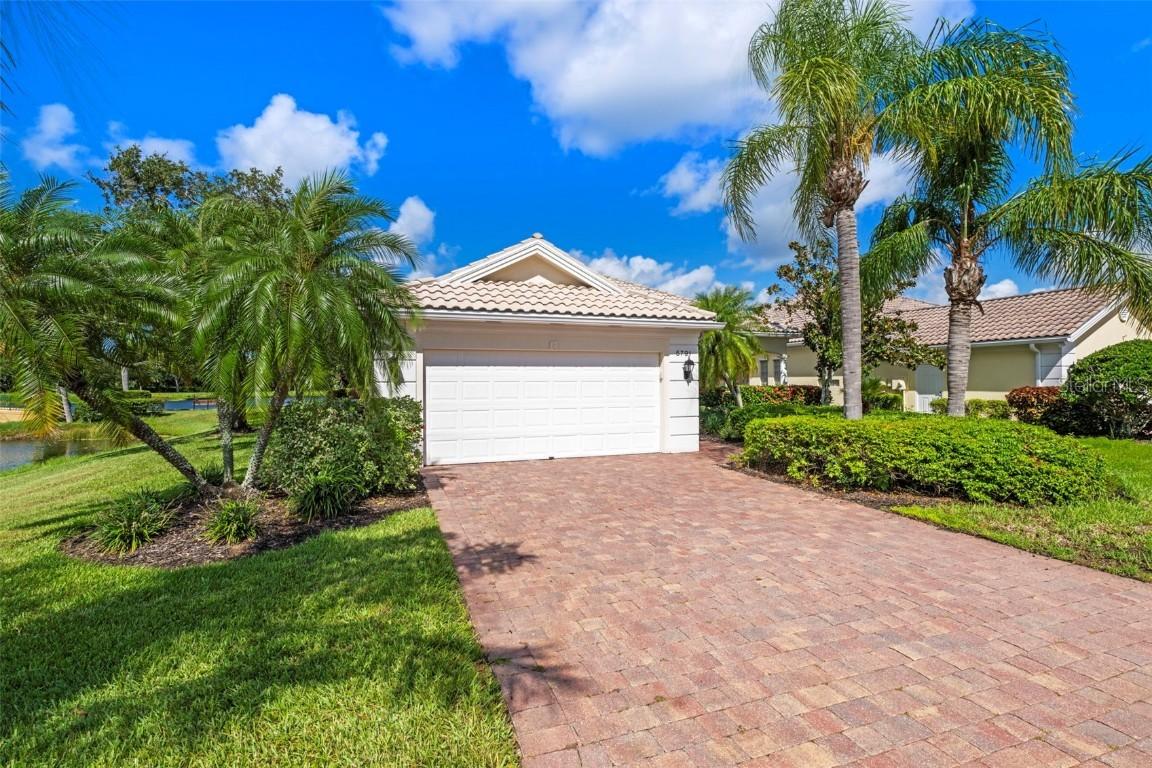 5791 Girona Pl., Sarasota, FL 34238