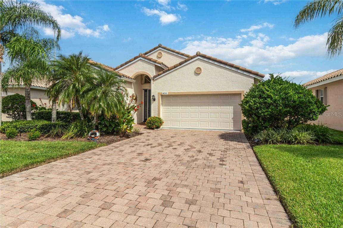 4211 64th Dr., Sarasota, FL 34243