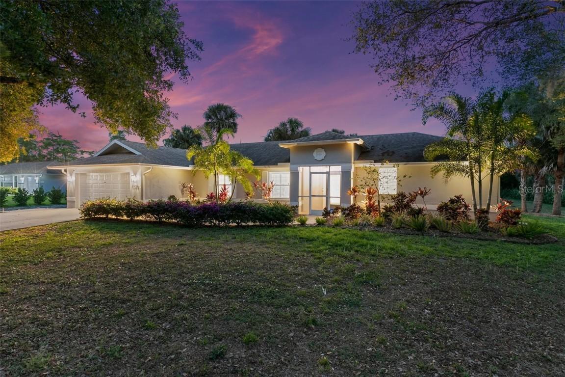1020 19th St., Naples, FL 34117