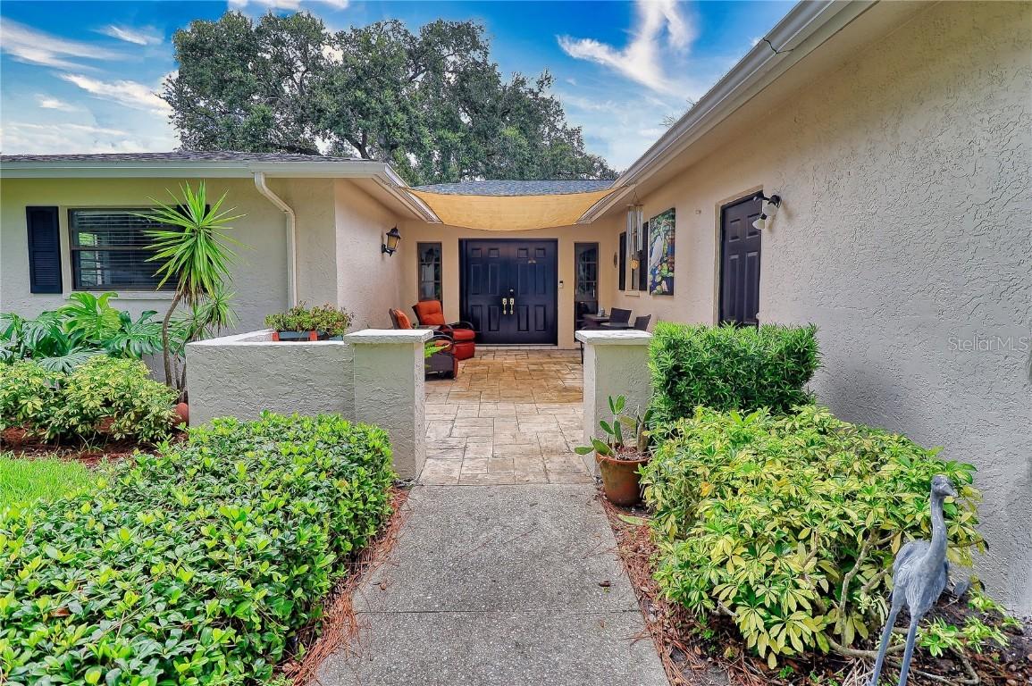 7149 Fairway Bend Cir., Sarasota, FL 34243