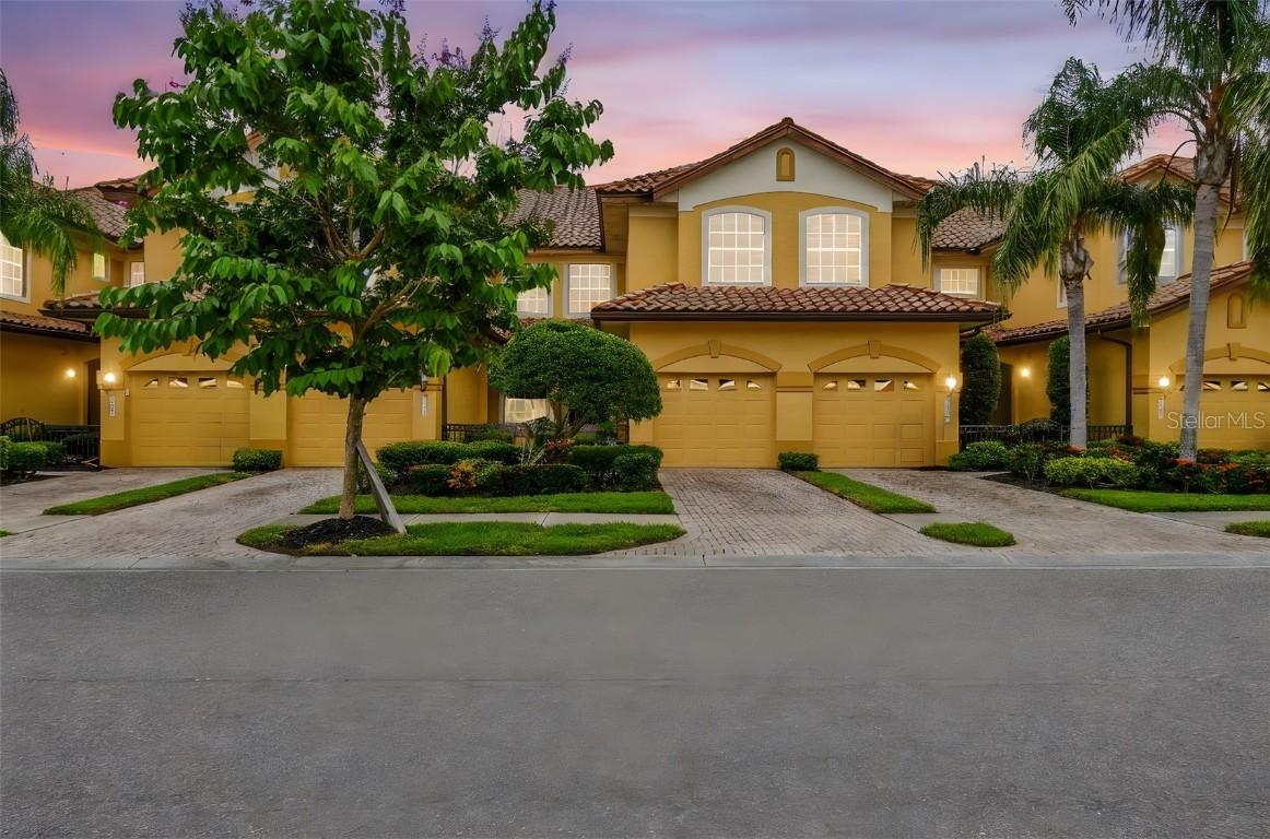 8161 Miramar Way, Lakewood Ranch, FL 34202