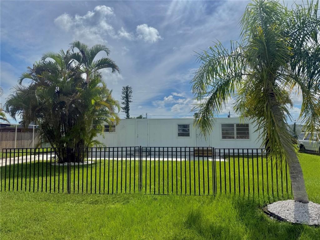 4123 Hollis Ave., Port Charlotte, FL 33953