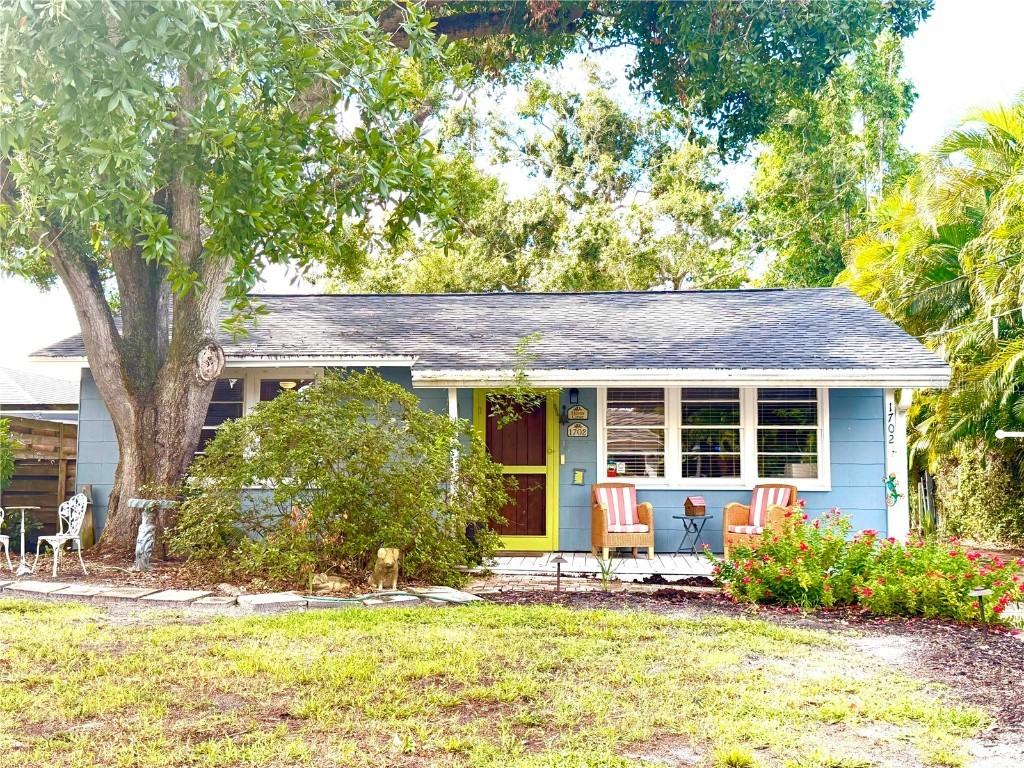 1702 Hillview St., Sarasota, FL 34239