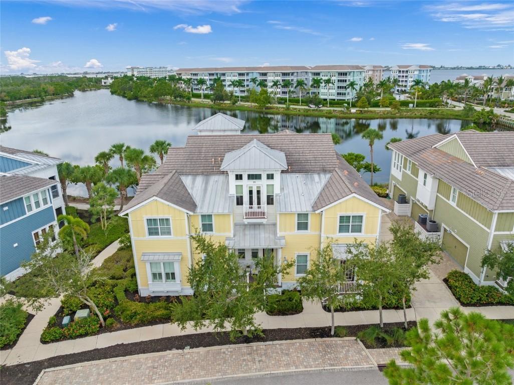 340 Sapphire Lake Dr. #201, Bradenton, FL 34209