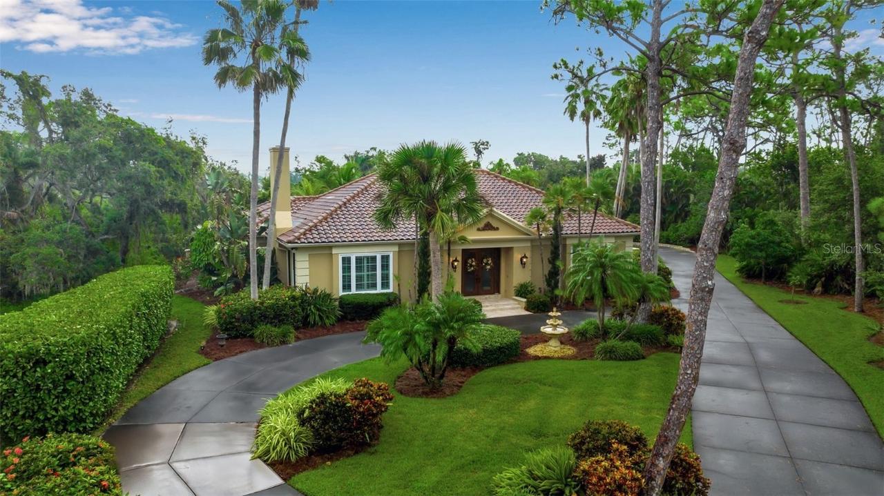 422 Blue Garden Ln., Osprey, FL 34229