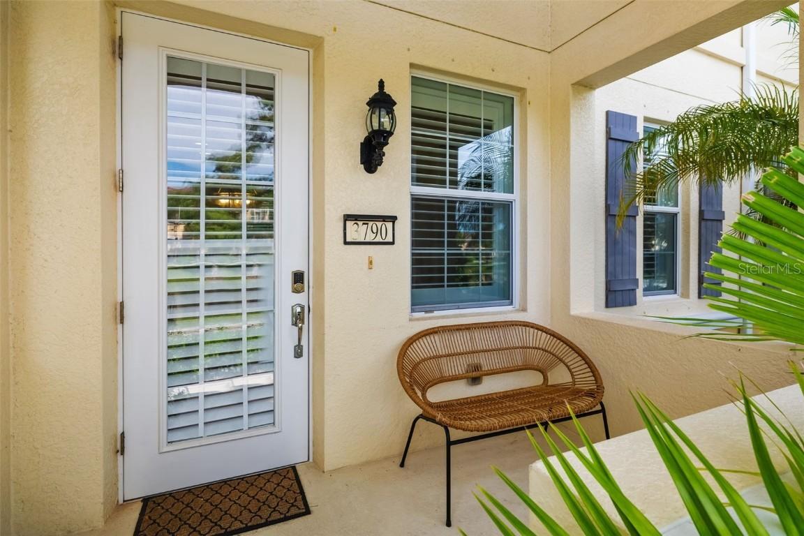 3790 82nd Avenue Cir. #105, Sarasota, FL 34243