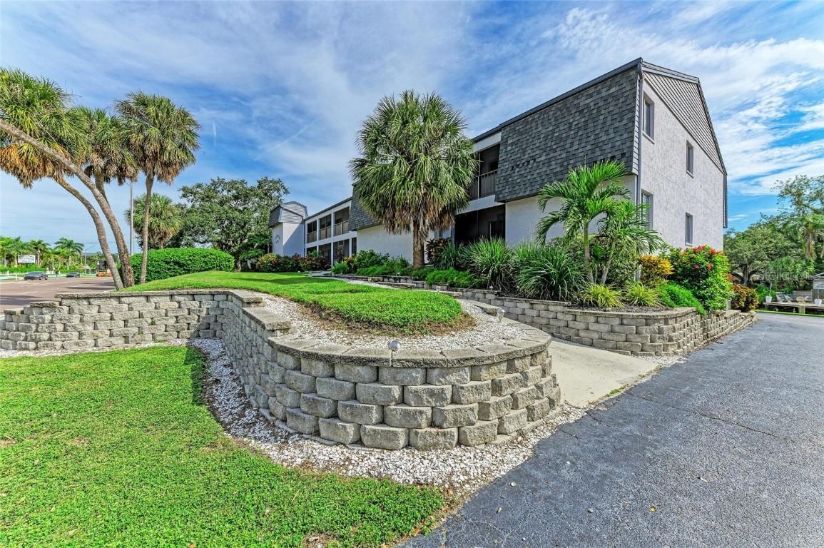 2124 N Tamiami Tr. #207, Sarasota, FL 34234