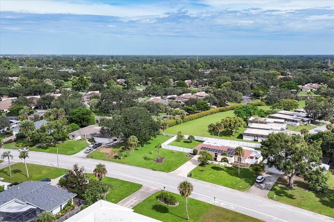 3821 Calliandra Dr., Sarasota, FL 34232