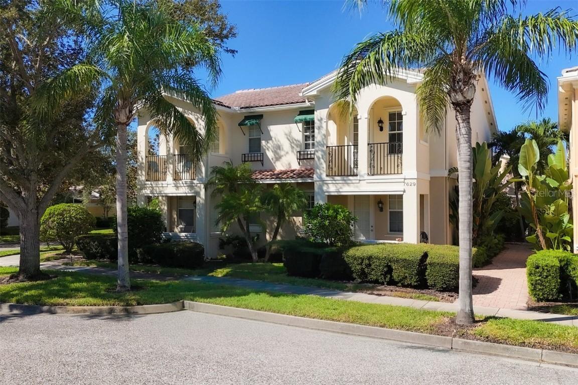 7629 Bergamo Ave., Sarasota, FL 34238