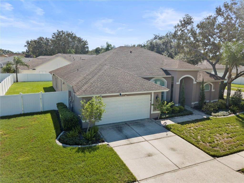 1809 Vista River Dr., Valrico, FL 33594