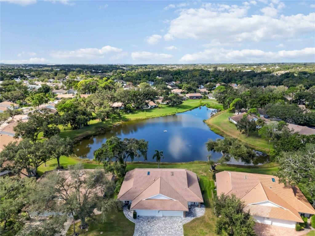 5812 Garden Lakes Dr., Bradenton, FL 34203