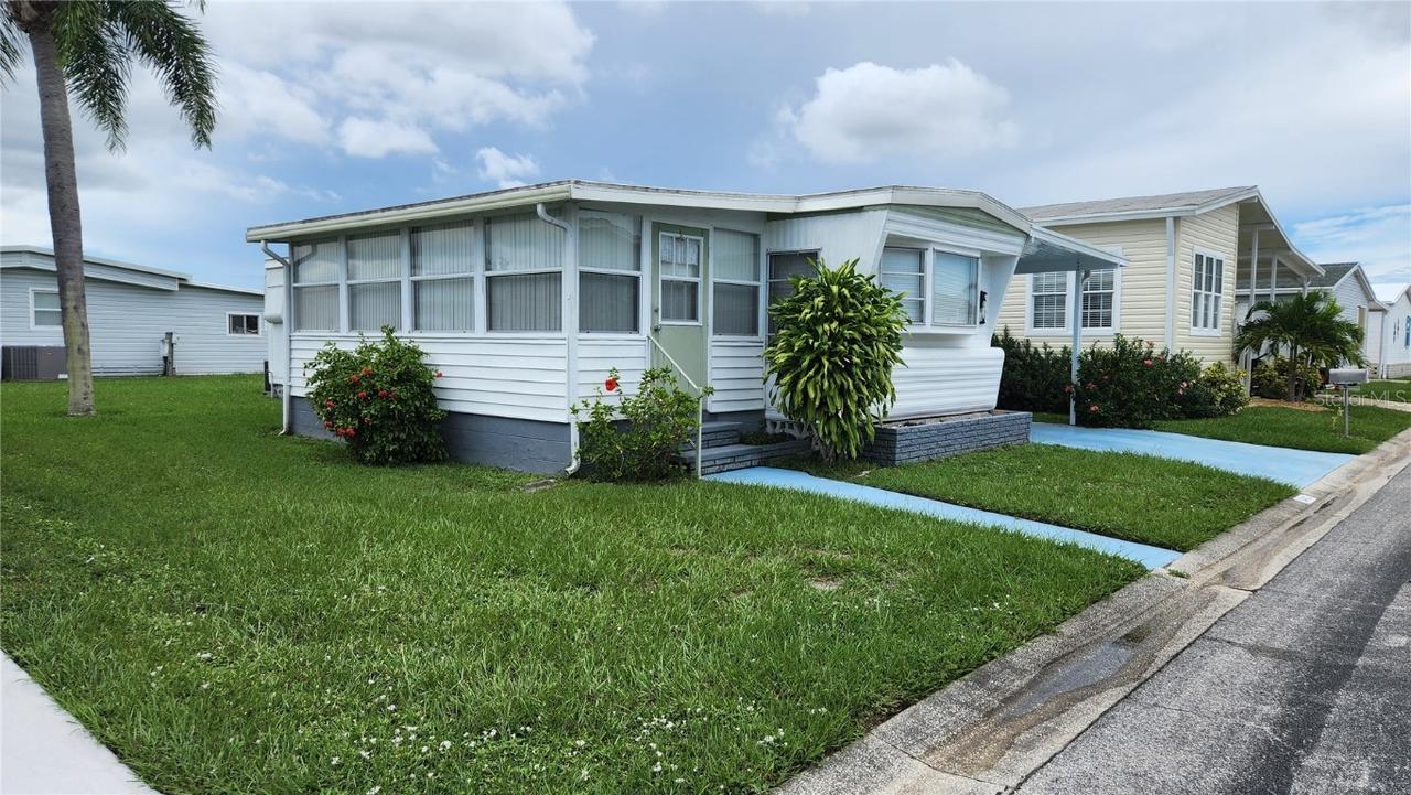 3402 Spanish Oak Ter., Sarasota, FL 34237