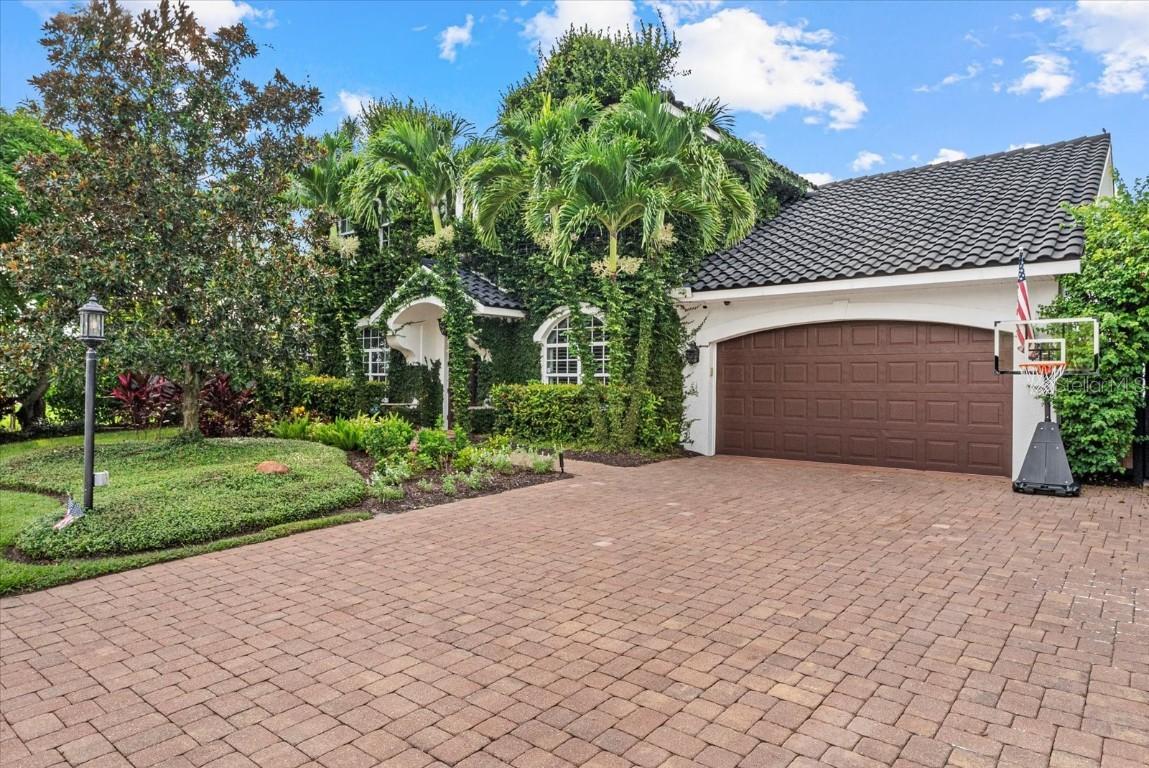213 Gaines Ave., Sarasota, FL 34243