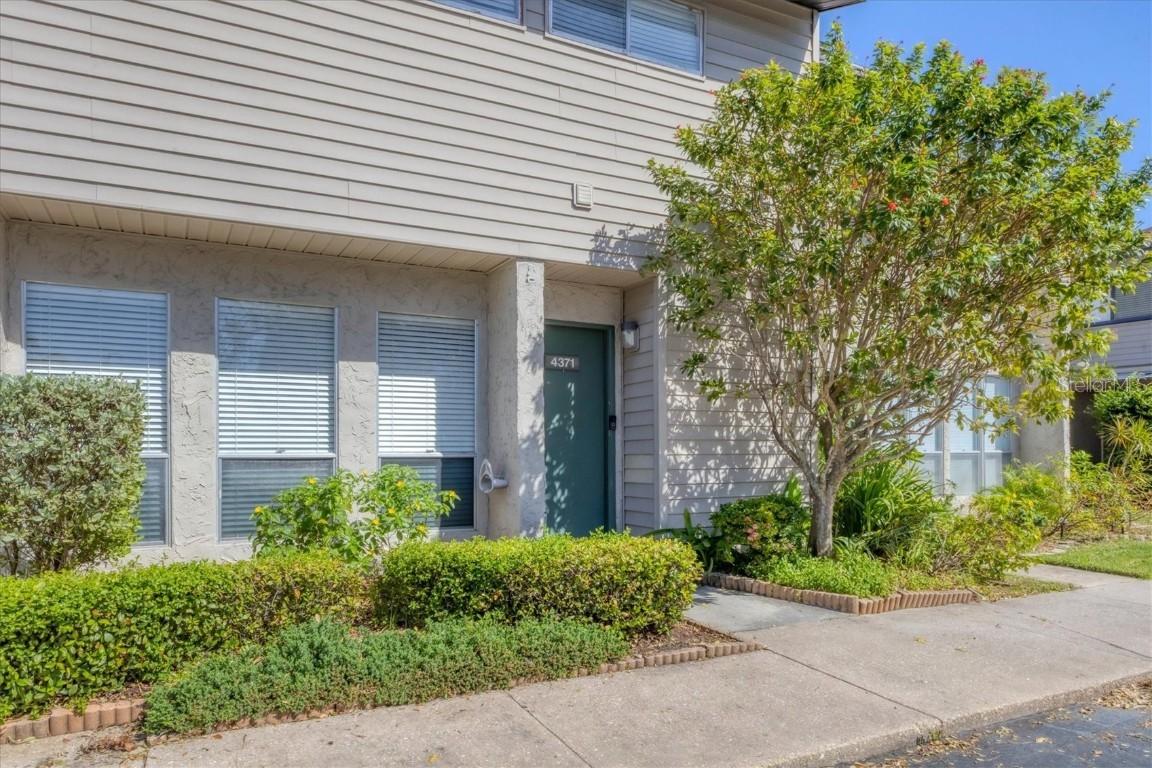 4371 Sandner Dr., Sarasota, FL 34243