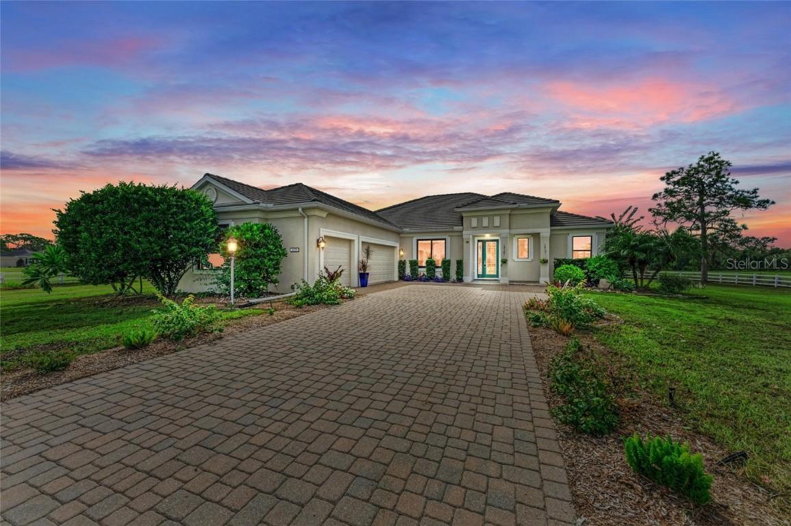 16976 Painted Post Ln., Sarasota, FL 34240