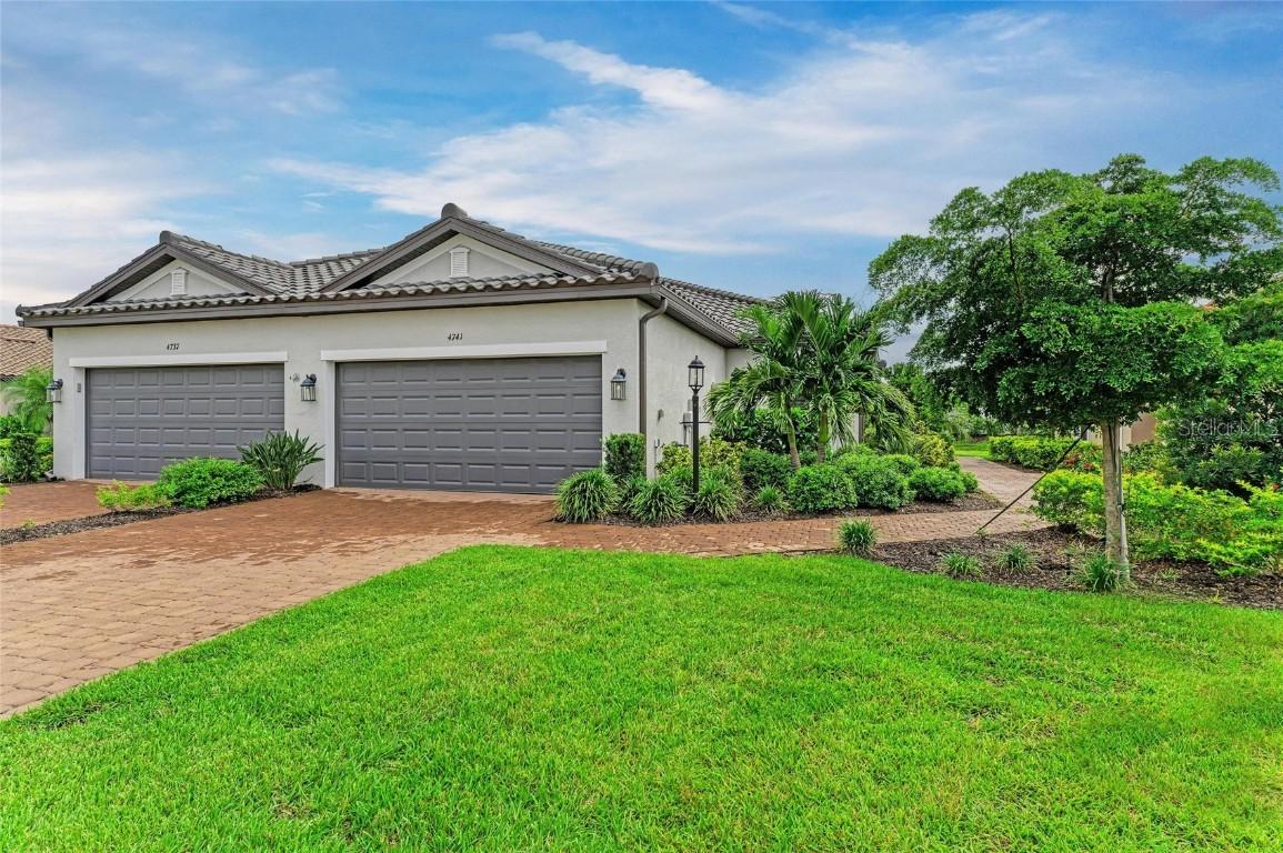 4741 Tortona Ct., Bradenton, FL 34211