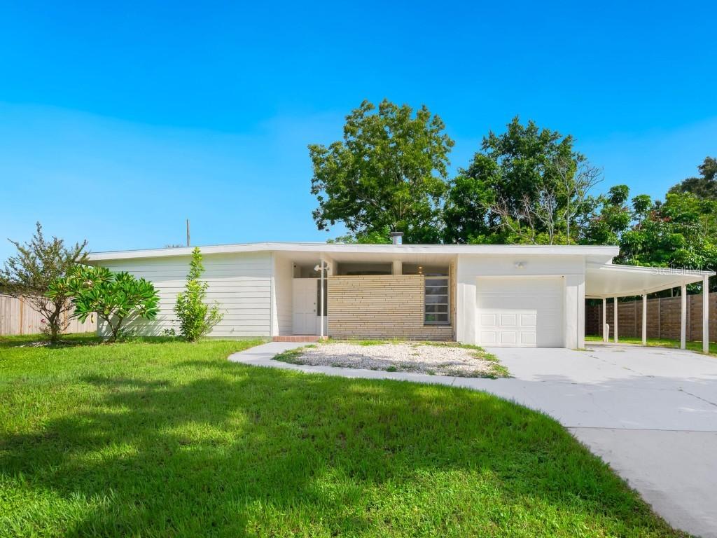 2753 Valencia Dr., Sarasota, FL 34239