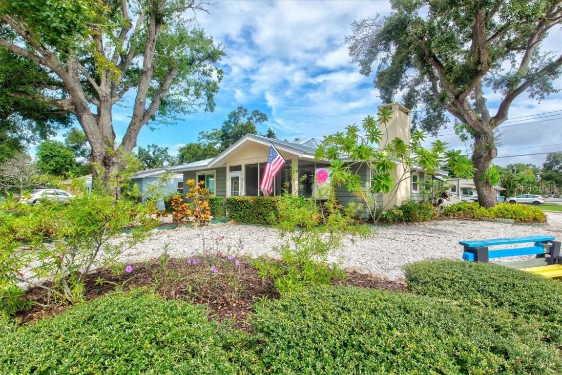 1602 18th Ave., Bradenton, FL 34205