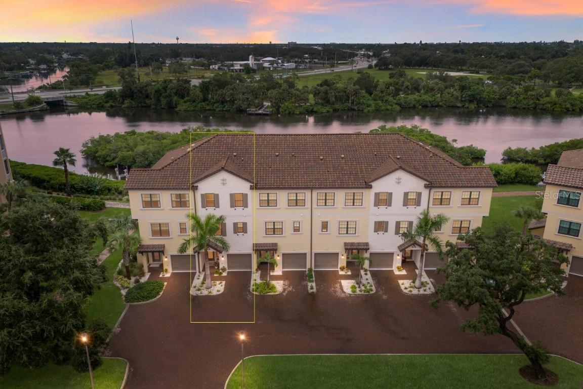 5565 Cannes Cir., Sarasota, FL 34231