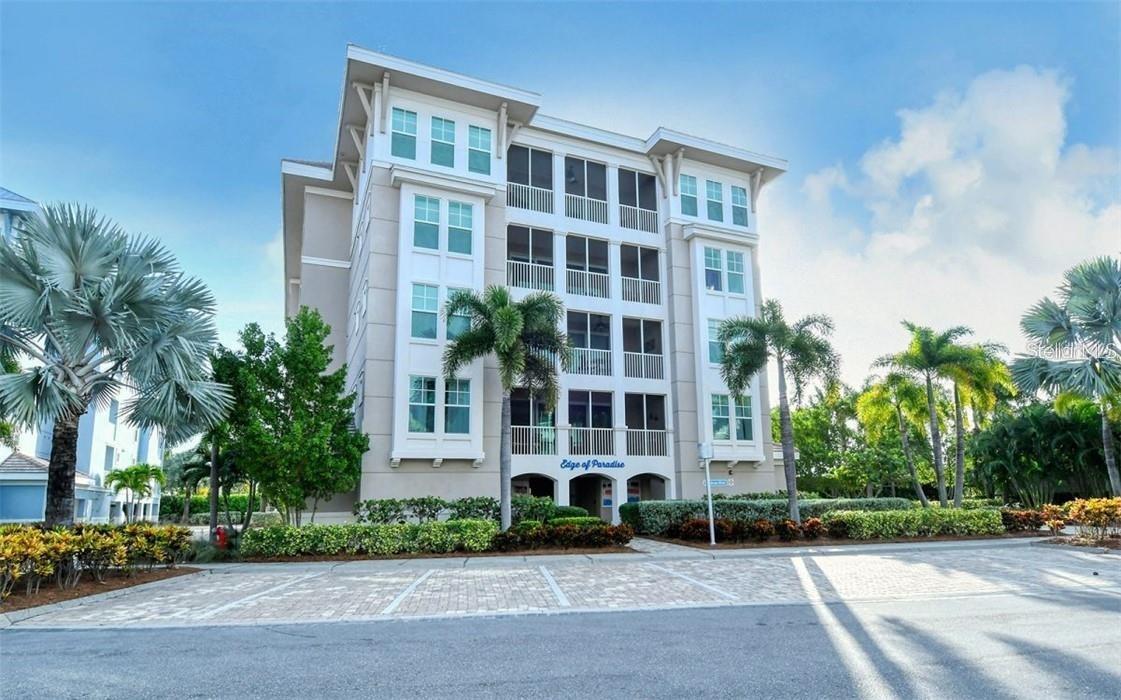 395 Aruba Cir. #101, Bradenton, FL 34209