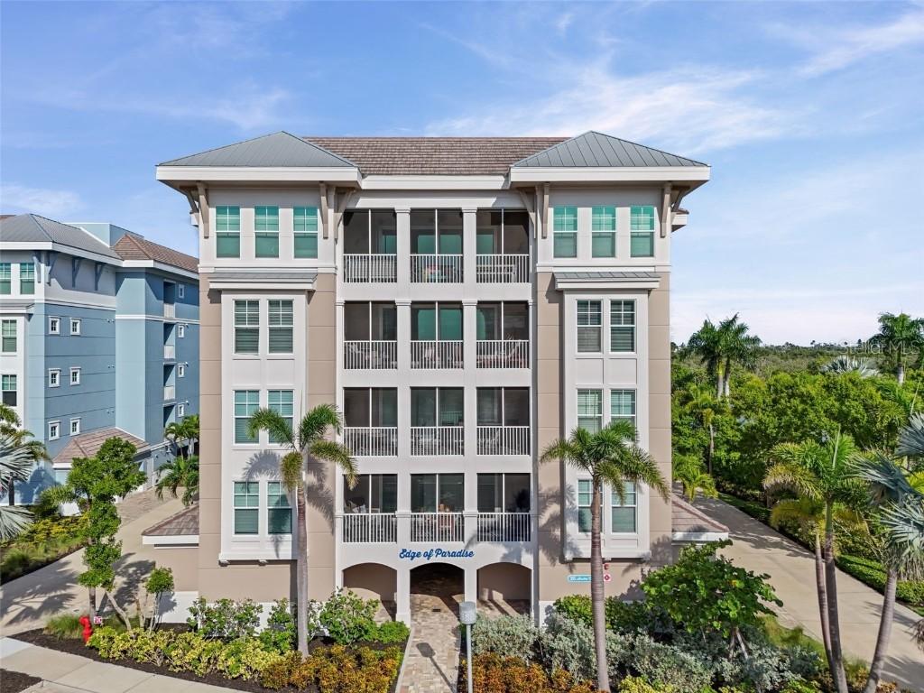 395 Aruba Cir. #101, Bradenton, FL 34209