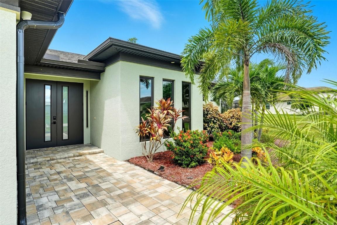 1418 SW 1st Pl., Cape Coral, FL 33991