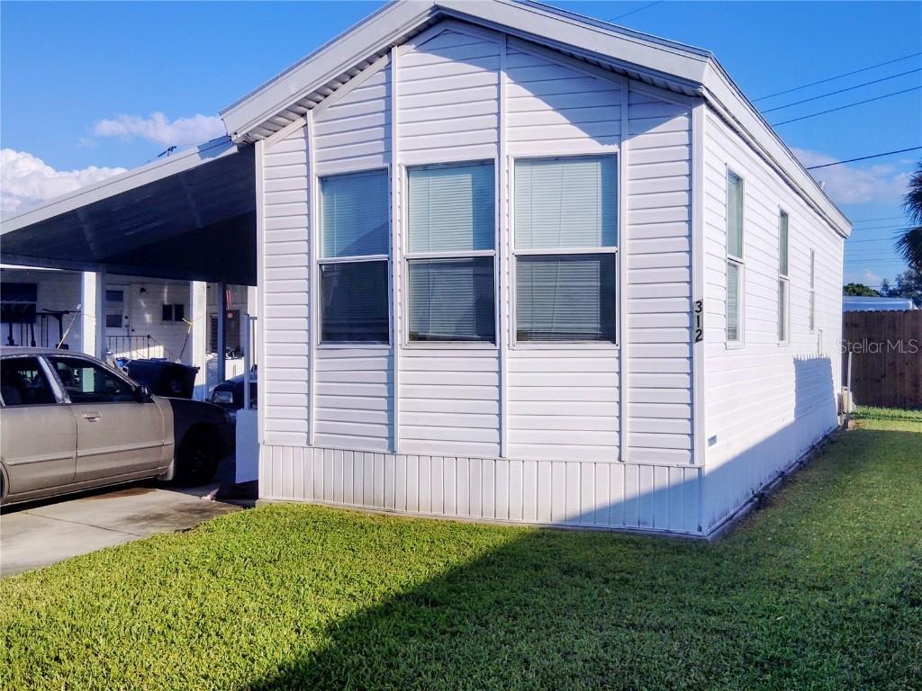 312 52nd Avenue Dr., Bradenton, FL 34207