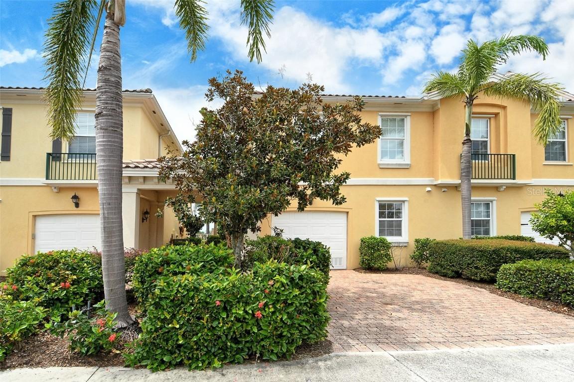 1400 Burgos Dr., Sarasota, FL 34238