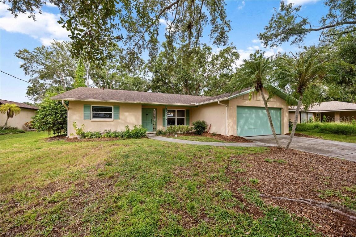 4320 Nelson Ave., Sarasota, FL 34231
