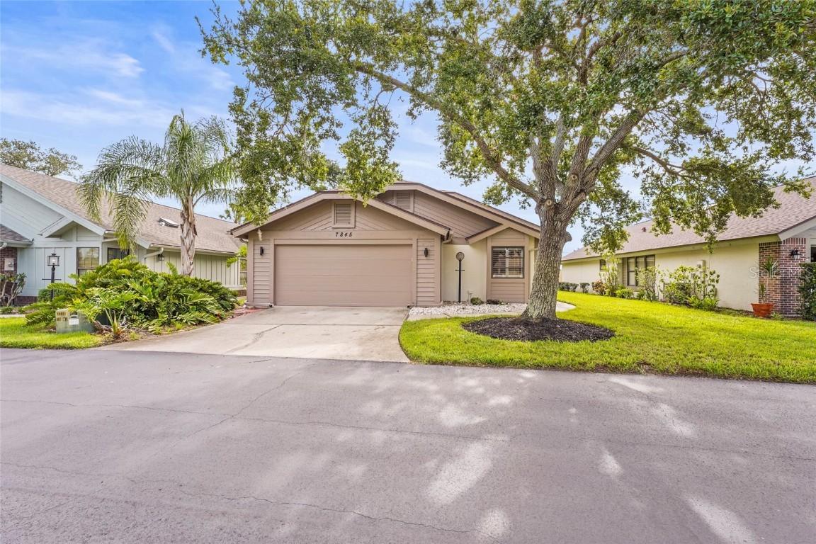 7845 Pine Trace Dr., Sarasota, FL 34243