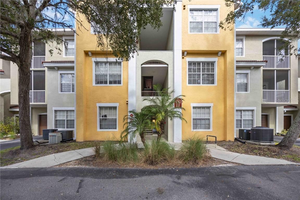 4763 Travini Cir. #3-203, Sarasota, FL 34235