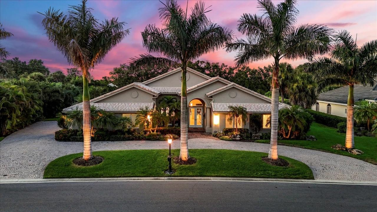 4177 Escondito Cir., Sarasota, FL 34238