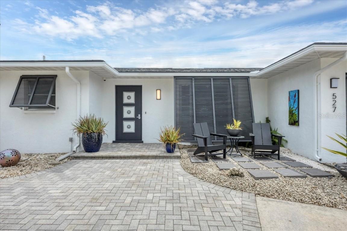 527 Bellaire Dr., Venice, FL 34293
