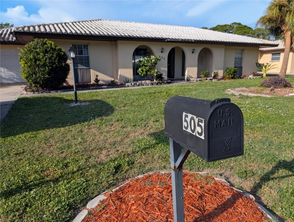 505 Rubens Dr., Nokomis, FL 34275
