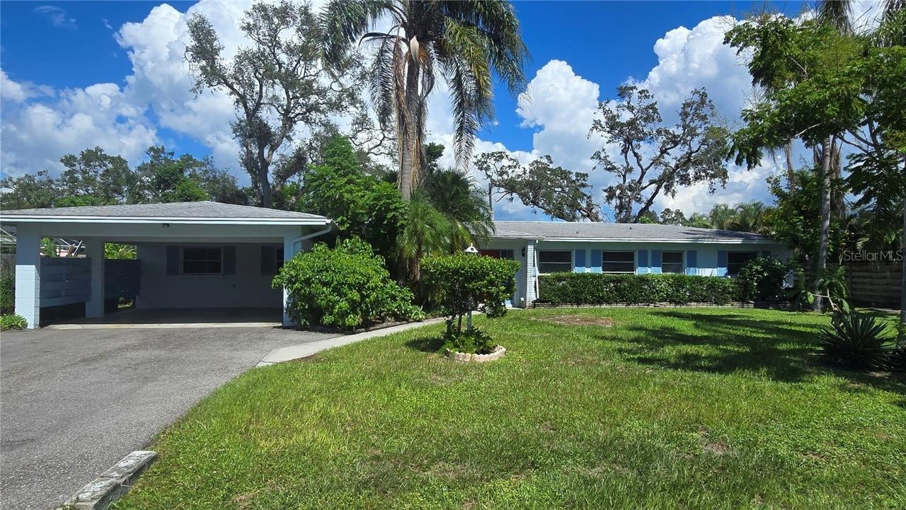 7413 Starfish Dr., Sarasota, FL 34231