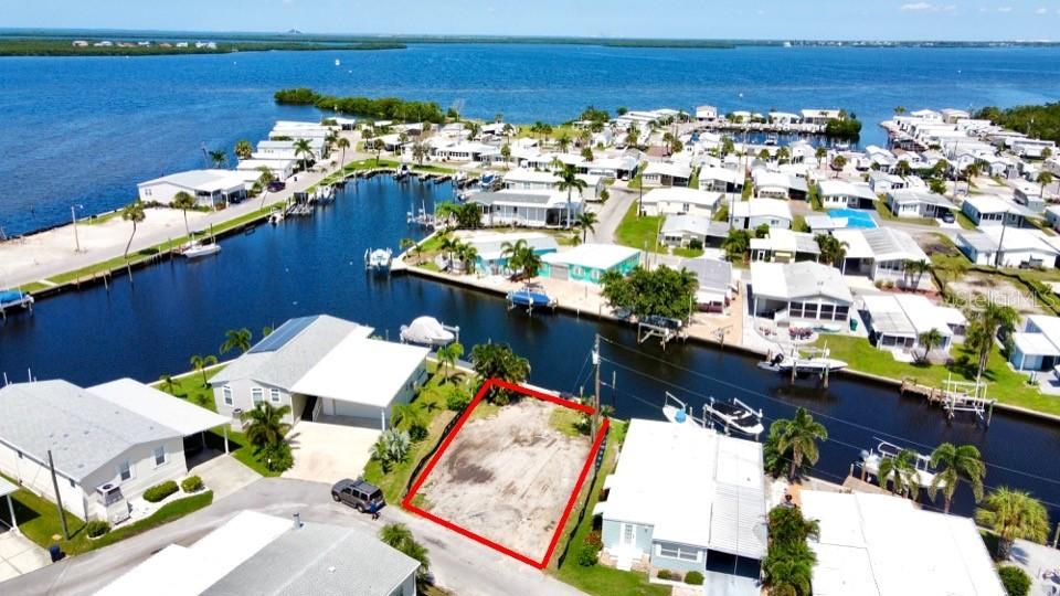 280 Nassau Dr., Palmetto, FL 34221