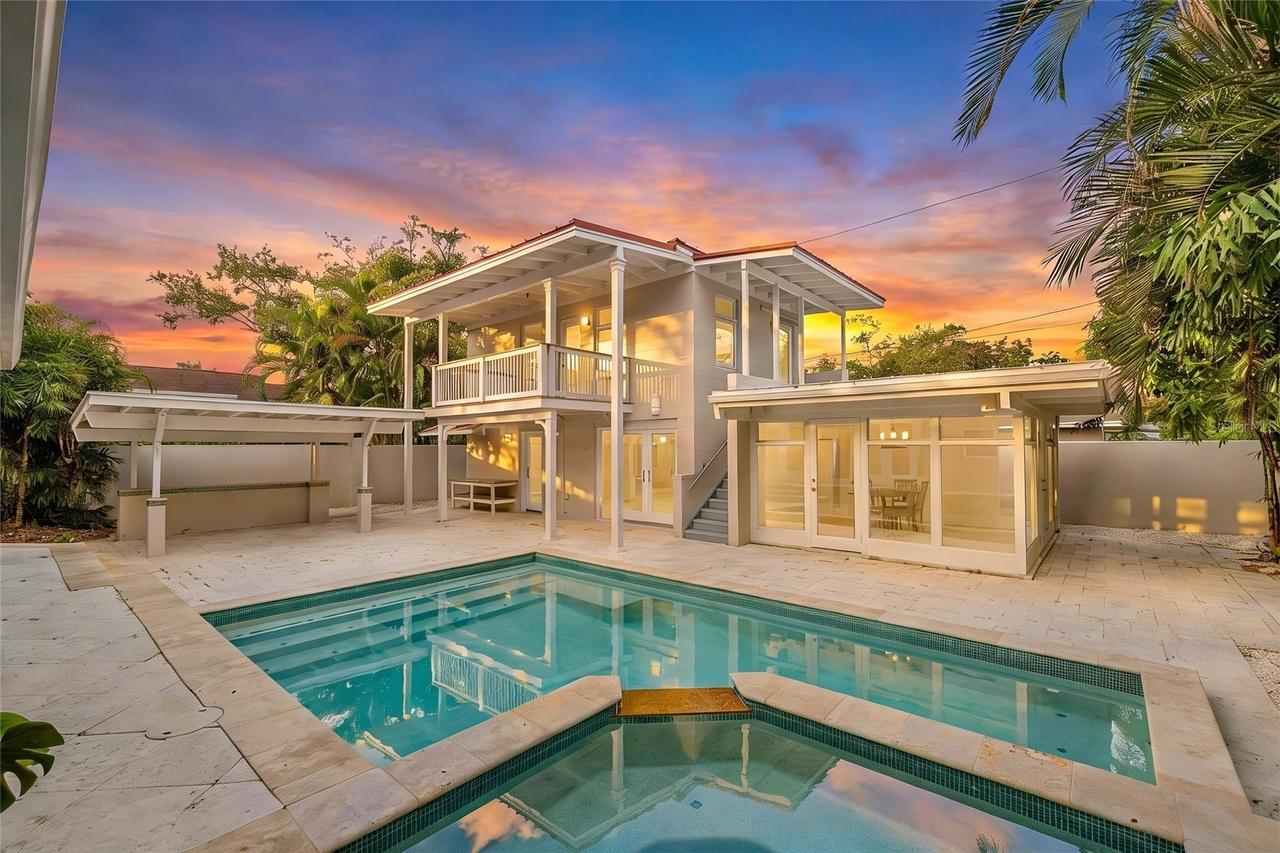 860 Snell Isle Blvd., St Petersburg, FL 33704