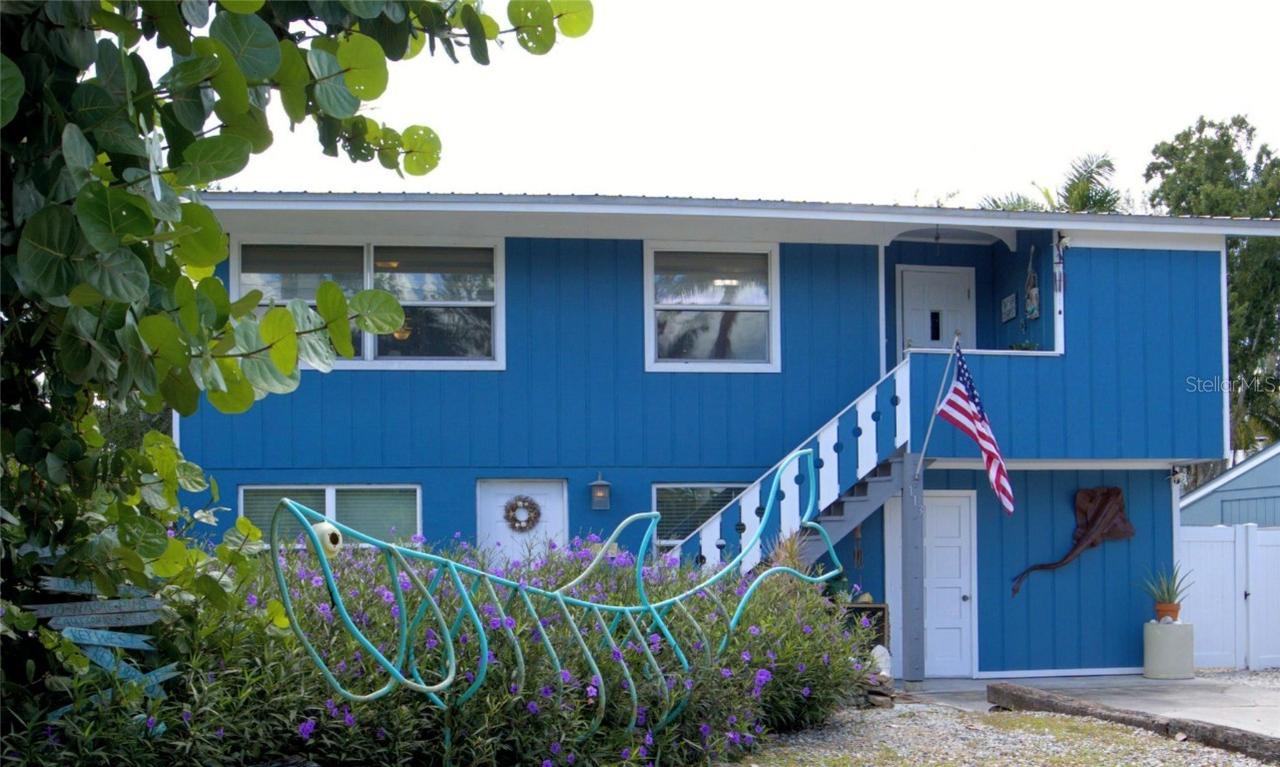 113 Colonia Ln., Nokomis, FL 34275