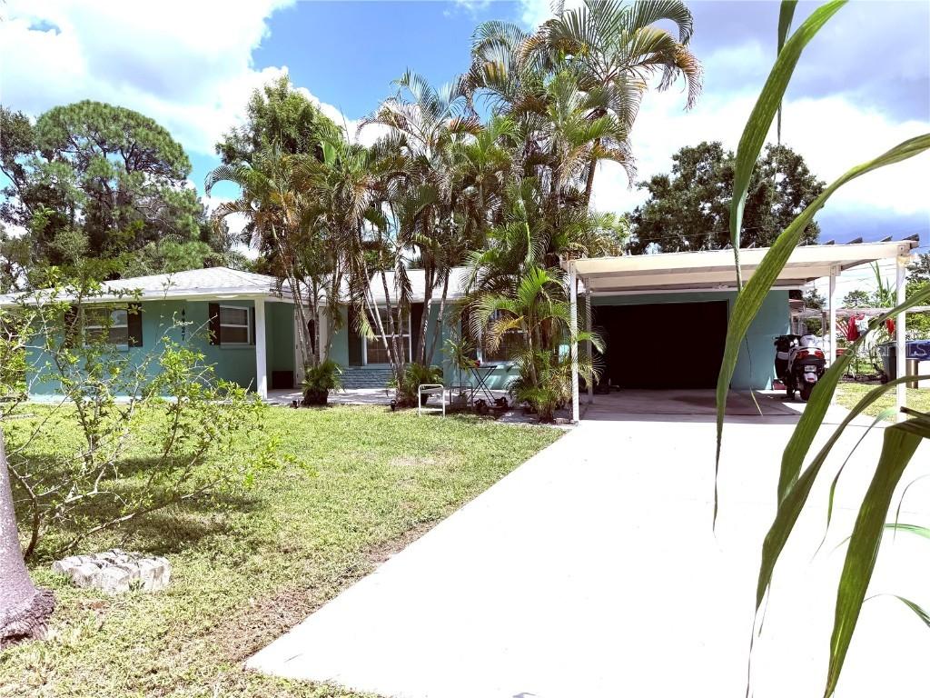 4227 Olive Ave., Sarasota, FL 34231