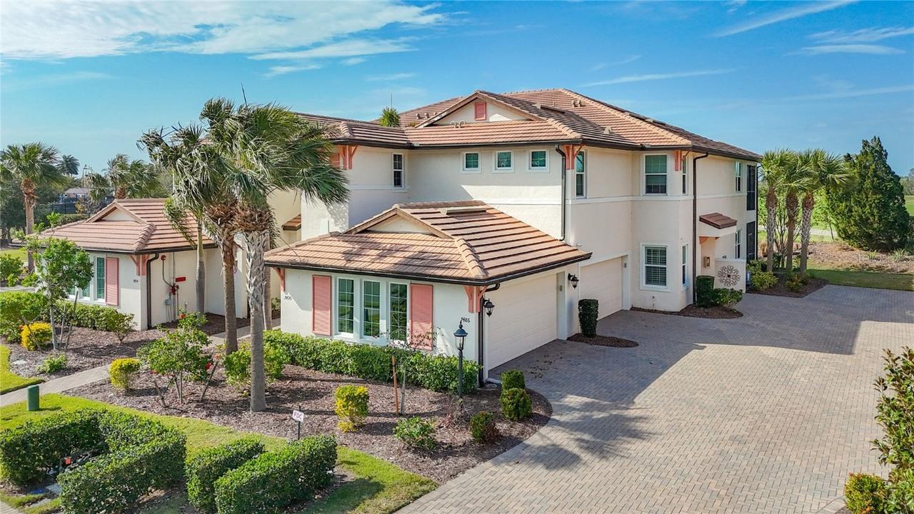 7486 Divot Loop, Bradenton, FL 34202