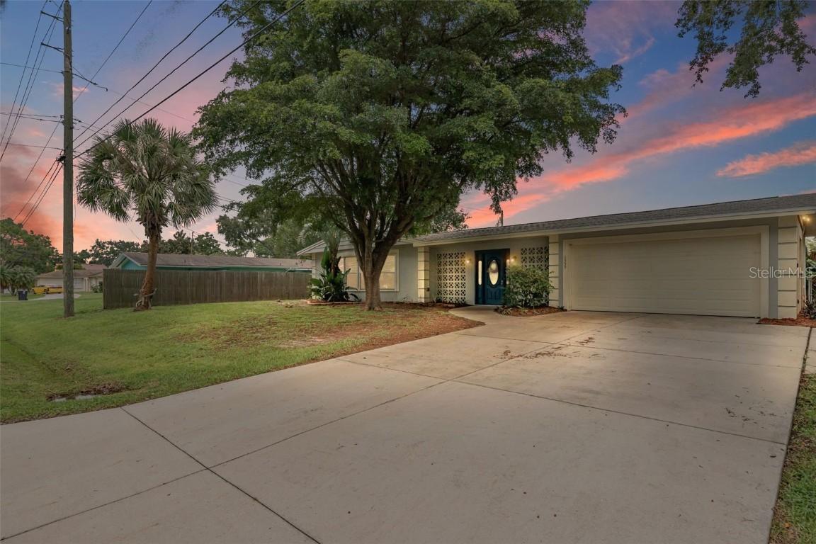 6555 Connecticut Ave., Sarasota, FL 34243