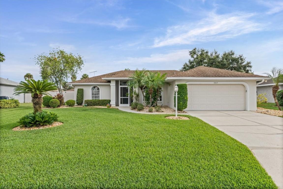 6837 67th Street Cir., Palmetto, FL 34221