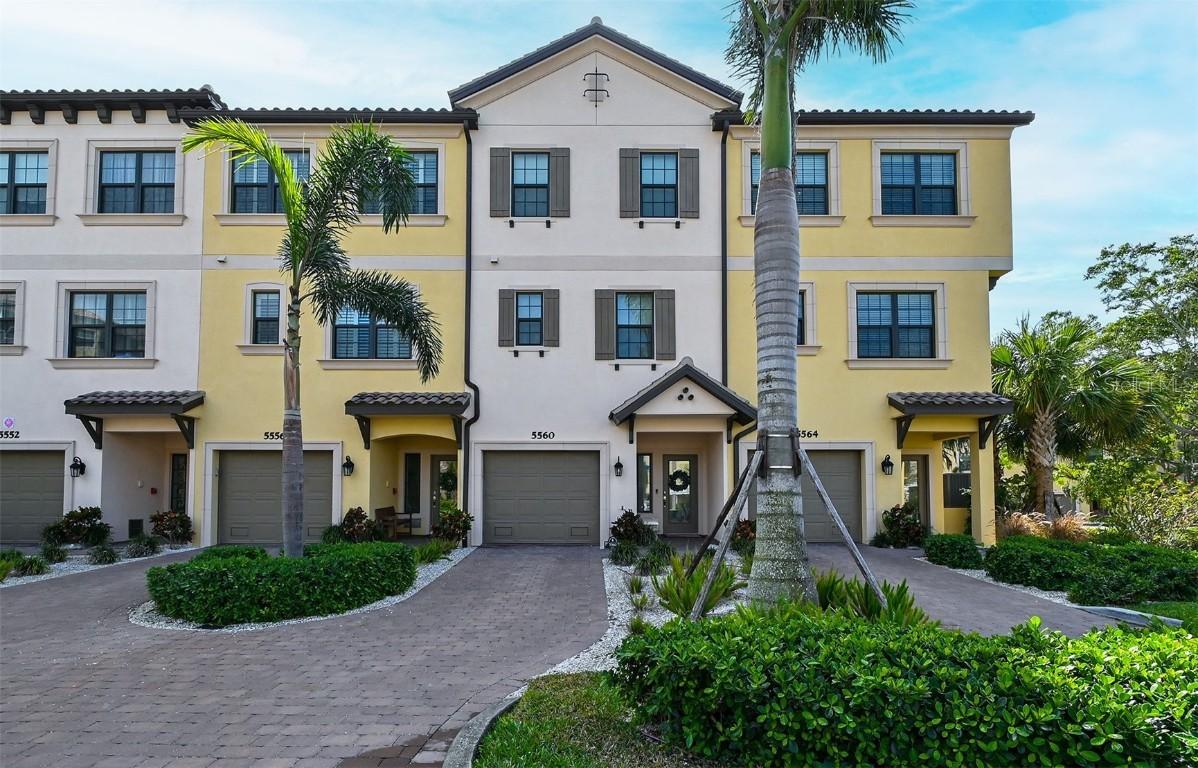 5560 Cannes Cir. #3-106, Sarasota, FL 34231